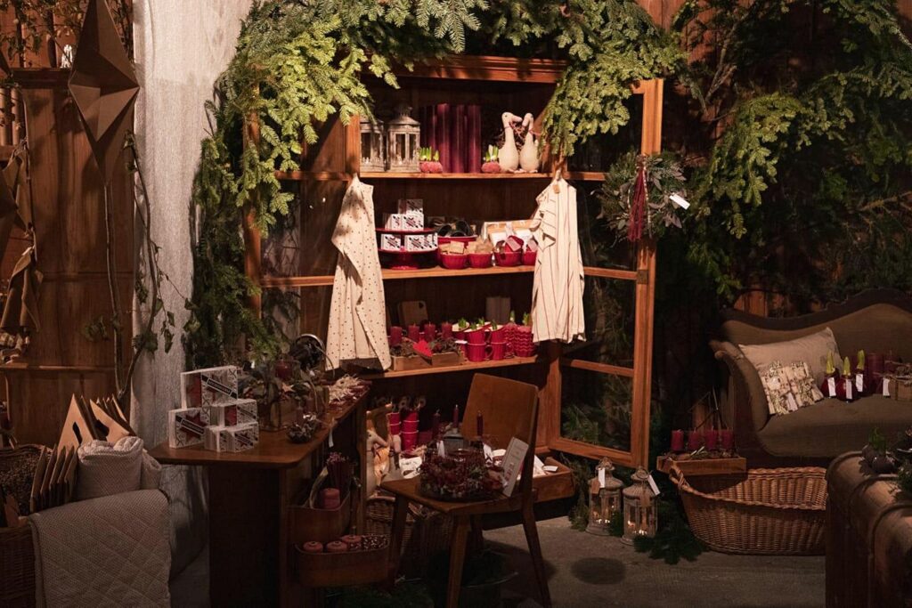 Blüten-Bijou - Adventsausstellung 2023