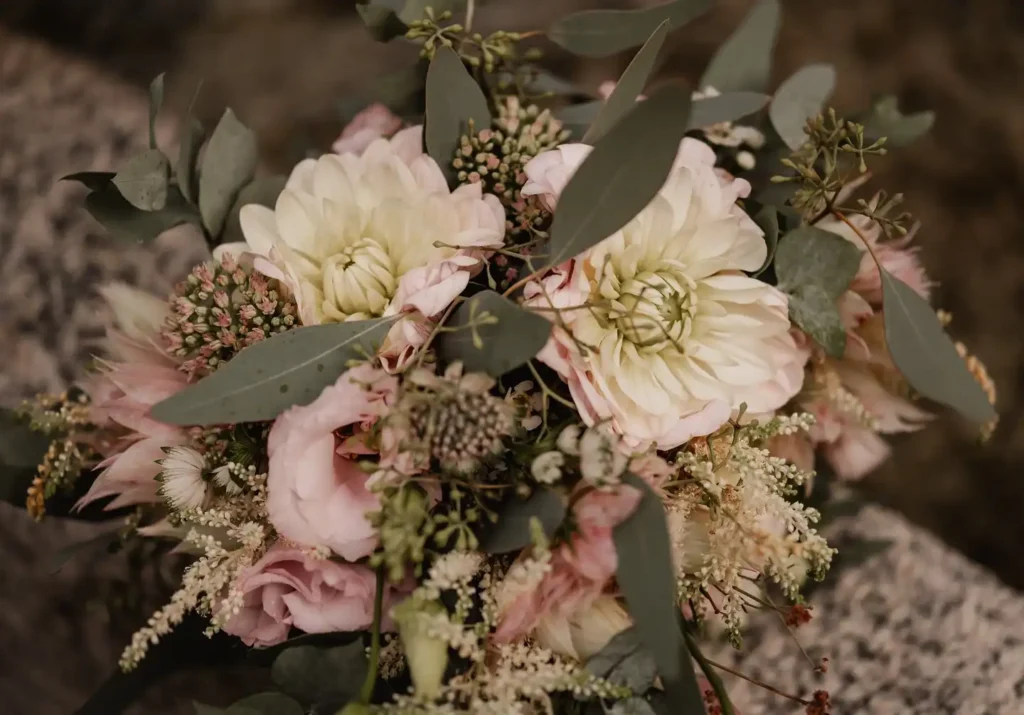 Blüten-Bijou - Hochzeit Galerie 2026